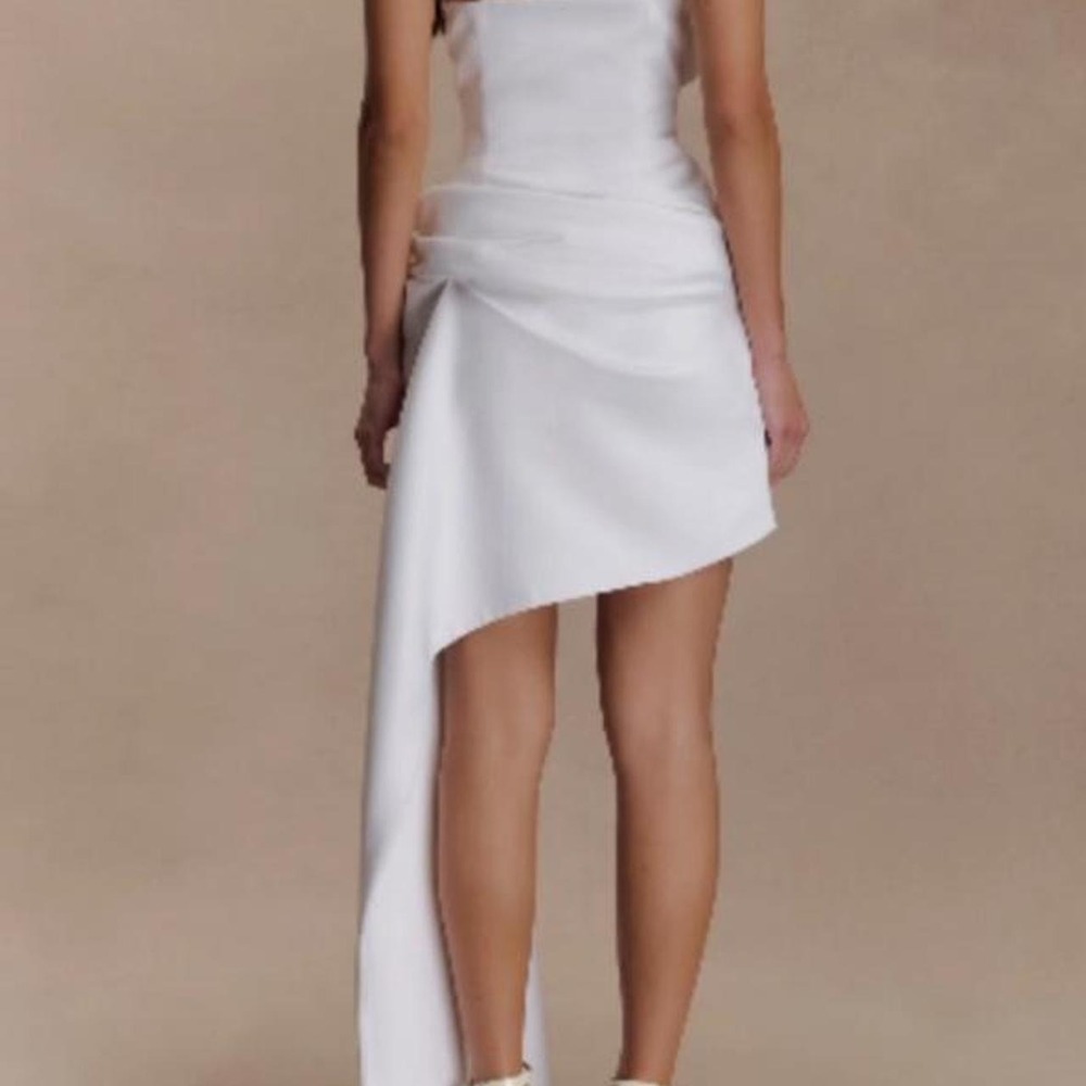 Meshki Evianna Strapless Gathered Mini Dress - Picture 4 of 5